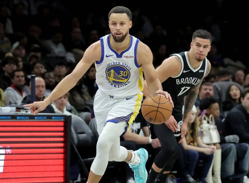 包含库里在勇士比赛中赛事规则更新,战术调整引发热议!的词条 包含库里在勇士比赛中赛事规则更新,战术调整引发热议!的词条